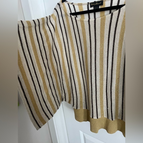 Ashley Stewart - Drape‎ Sleeve Glitter Sweater - Picture 5 of 9